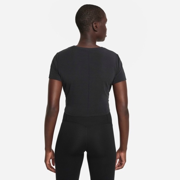 🏷️NWT Nike Dri-FIT One Luxe Women's Twist Cropped Short-Sleeve Top in Black 🖤 - Picture 2 of 12